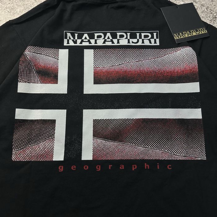Футболка Napapijri великий принт на спині S,M,L,XL