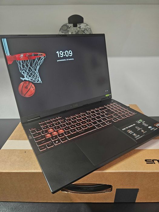 Asus RTX 5070 / 32 / Win 11 Pro + WIN11Pro BOX + Cooler Master