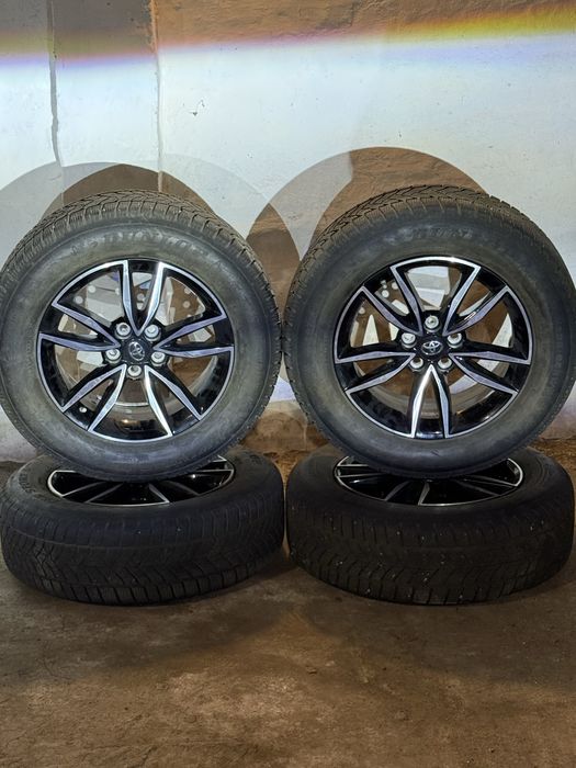 Продам шини в ідеальному стані Dunlop Sport 5 suv 225/65 R17