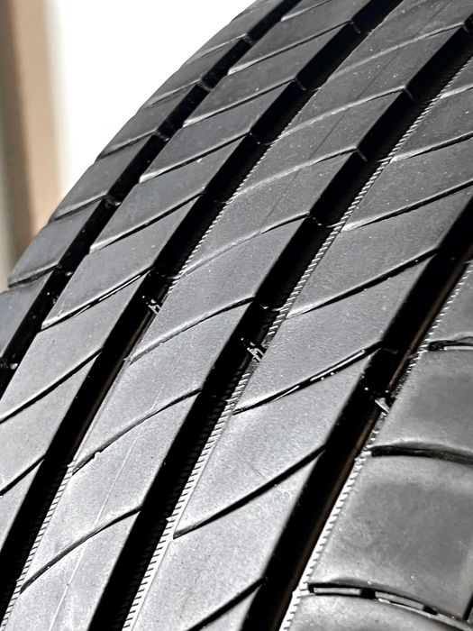 Pneus Michelin e-Primacy - 215/55/18 - Como NOVOS