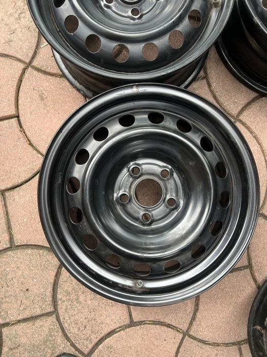 Диски металеві комплект + ДАТЧИКИ R 15 Toyota yaris Original 5/100