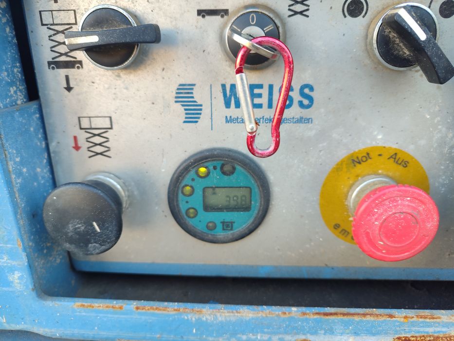 WEISS SAB B-99 – podnośnik nożycowy 10 m