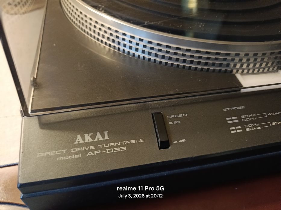 Gramofon AKAI AP-D33