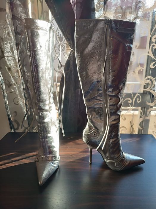 Botas clássicas  cano alto