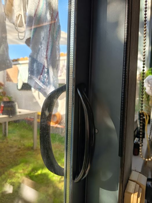 Janelas correr vidro duplo para contentor ou casa