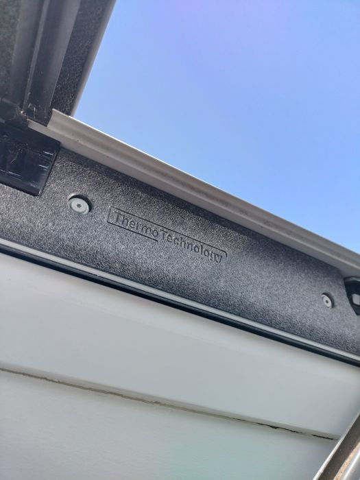 Vendo Janela VELUX nova