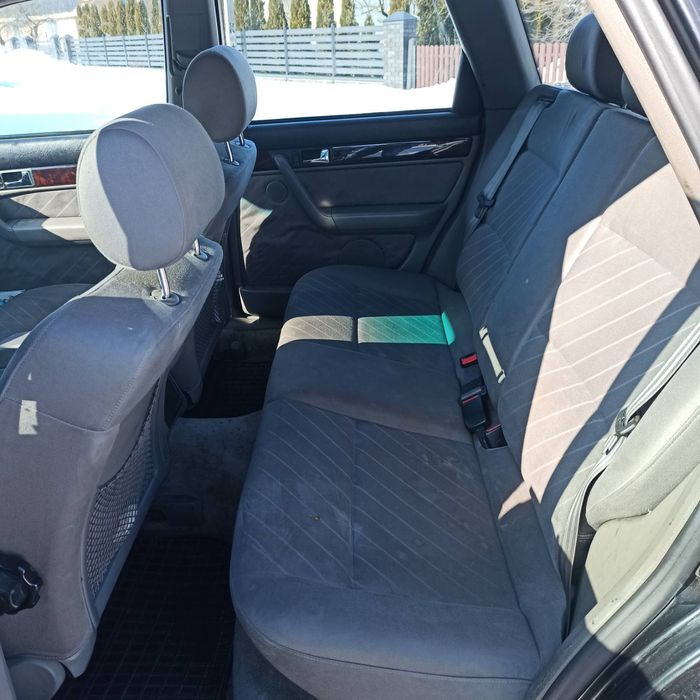 Ауди А6 С4. 2.8 кватро АКПП