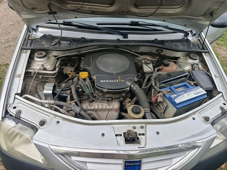 Автомобіль Дача Логан