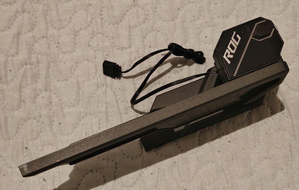 Asus ROG Herculx - suporte/holder placa gráfica RGB