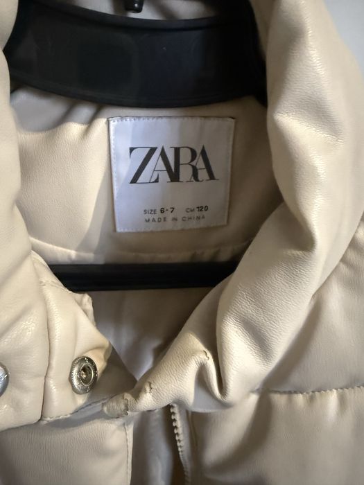 Курточка від Zara , 6-7 років