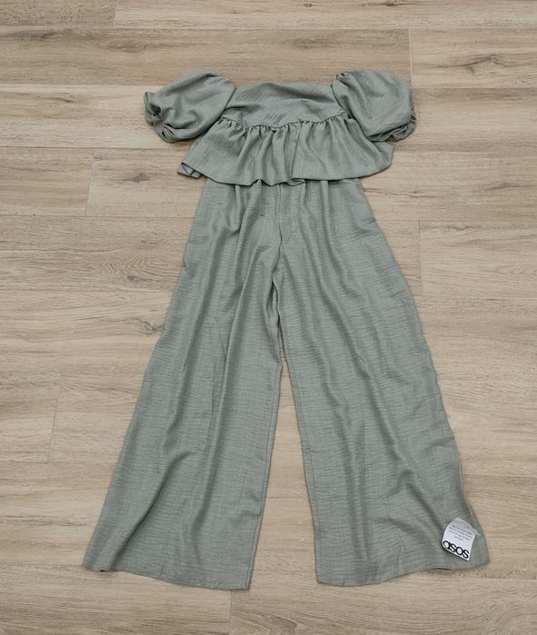Asos Design nowy kombinezon khaki z dekoltem Bardot S 36