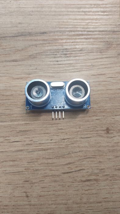 Новий ультразвуковий датчий відстані HC-SR04