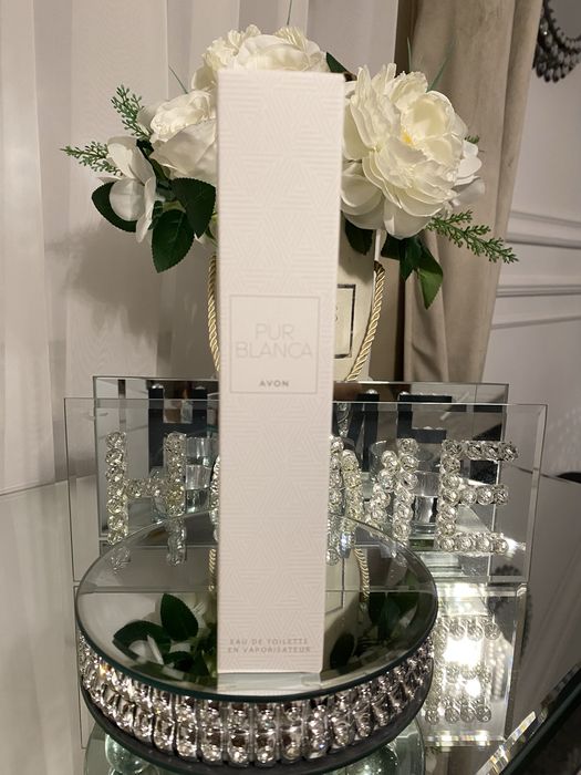 Woda toaletowa Avon Pur Blanca 50 ml nowa