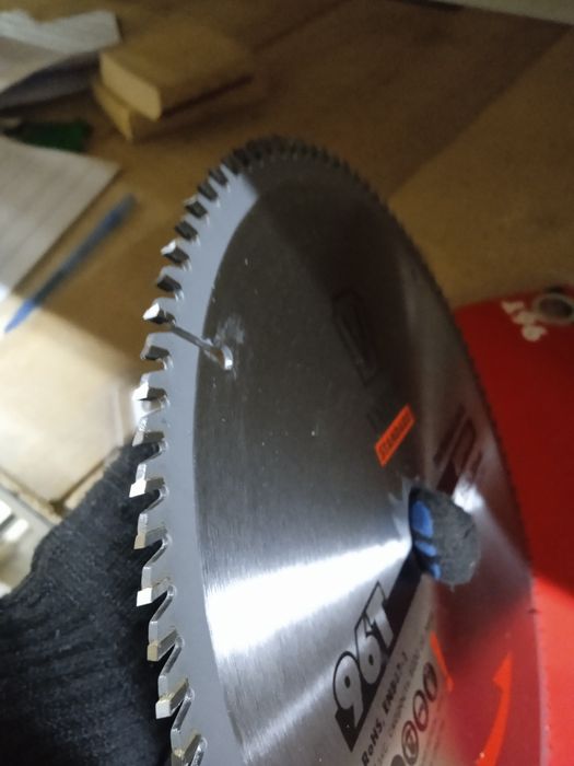 Пили,пильні диски дерево алюміній