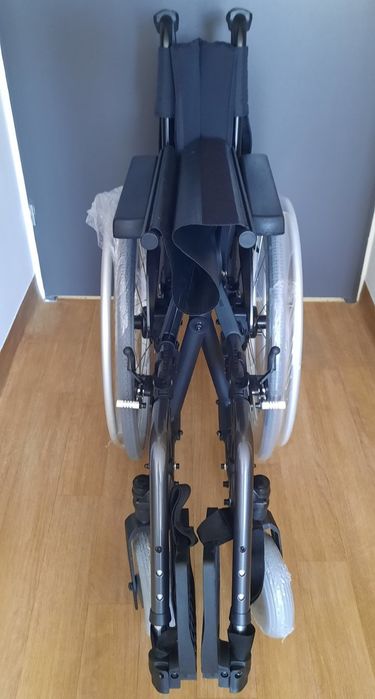 Продам инвалидное кресло Vermeiren V500 Active (новое)