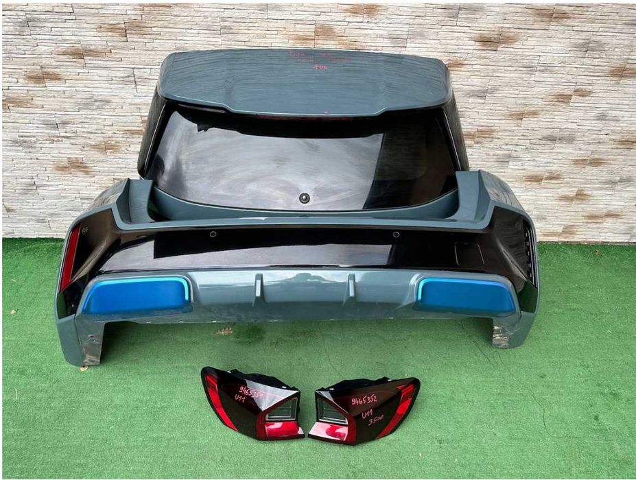 BMW X1 U11 бампер задний