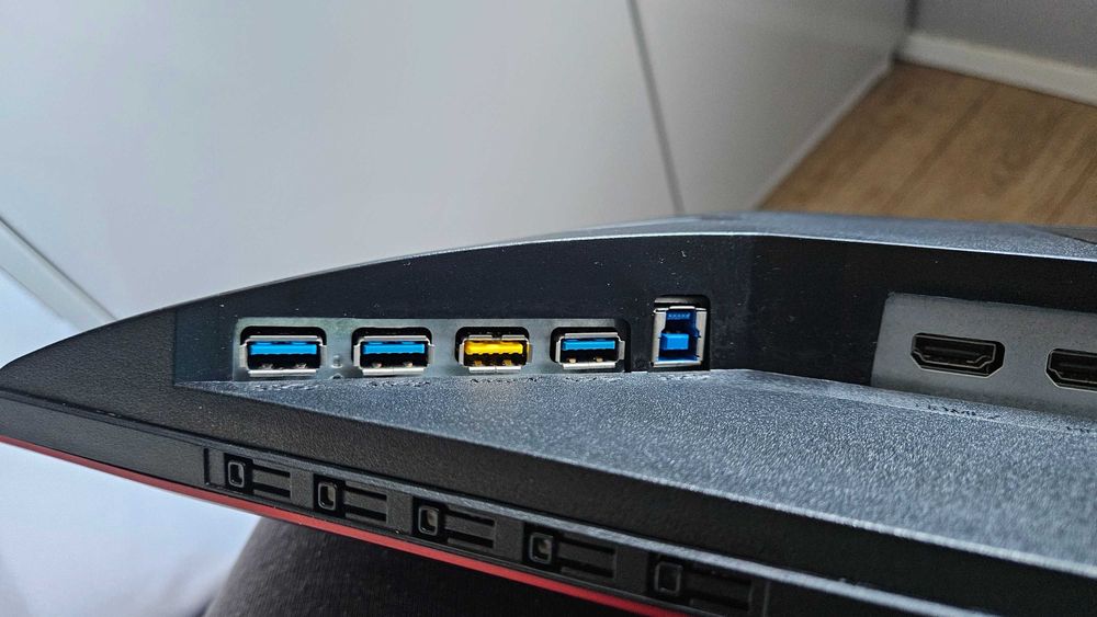 Monitor 23.8"  AOC 24G2U/BK