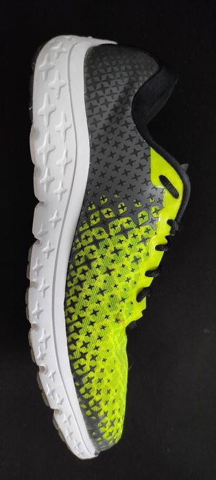 Brooks Pure Flow 5 rozmiar 42 (26,5 cm)