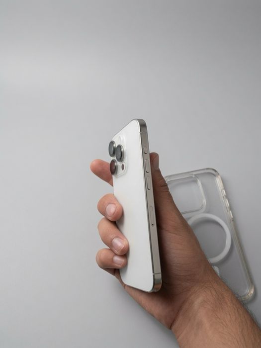 IPhone 15 pro branco