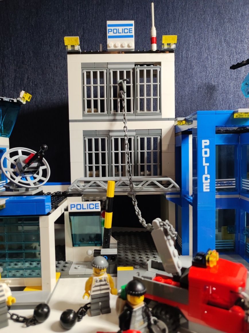 Lego City 60047 Policja posterunek policji helikopter Ko obrzeg OLX.pl