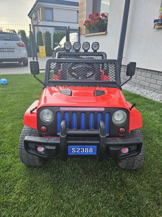 Samochód elektryczny dziecięcy 4x4 jeep 12V