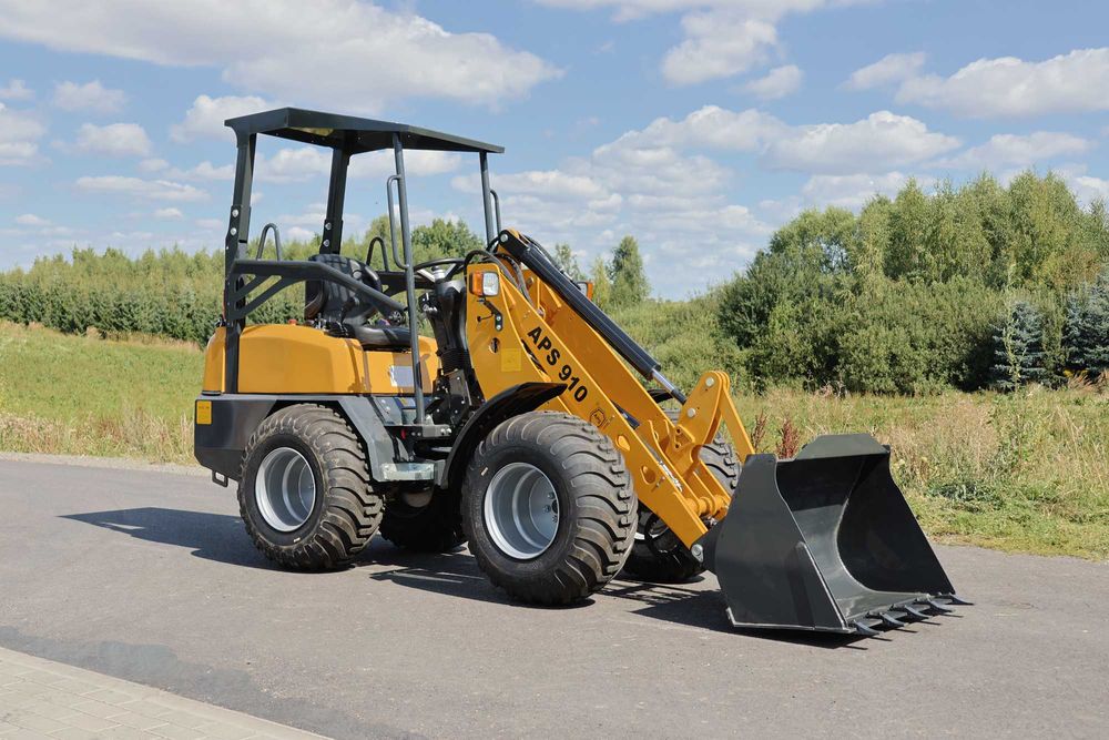 Miniładowarka przegubowa kołowa APS 910 Xinchai/Kubota