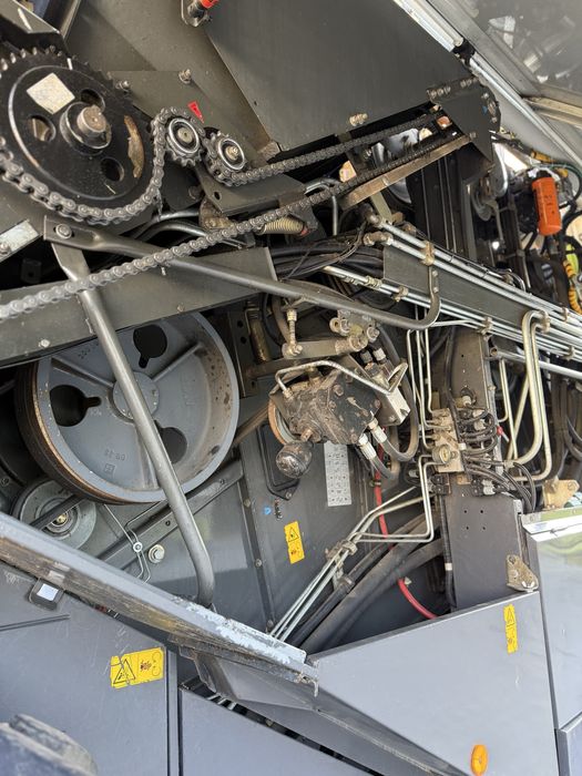 Claas Lexion 580_2005 р. _10000/6000 МТЧ