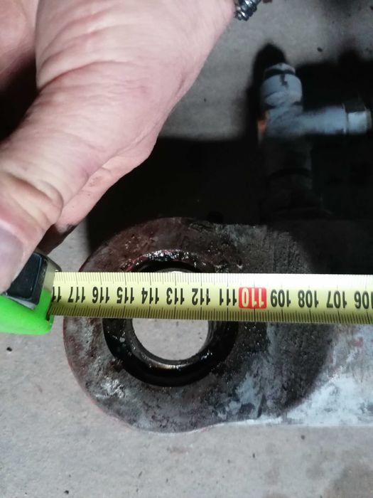 Sprzedam siłownik hydrauliczny.