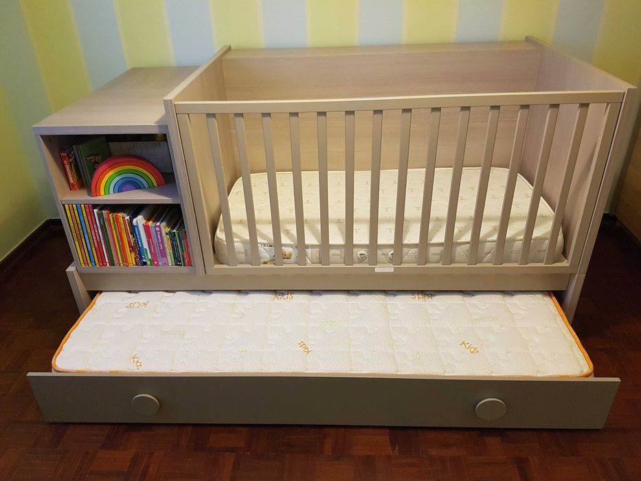 Cama transformável com gaveta