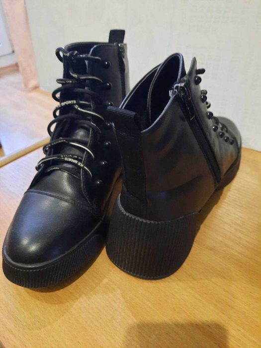 Зимние женские ботинки/сапожки