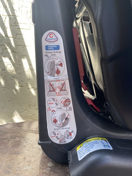 Дитяче автокрісло Capsula MN 3