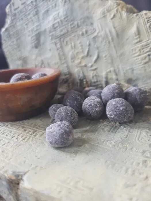 Kyphi - tradycyjne starożytne kadzidło wg. przepisu z Edfu I