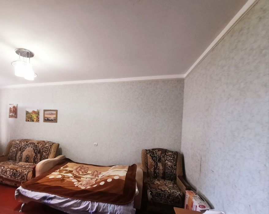 Двокімнатна квартира з автономним опаленням у Таврійському мікрорайоні