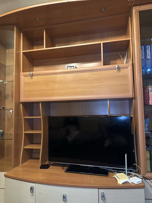 Продається вітальня