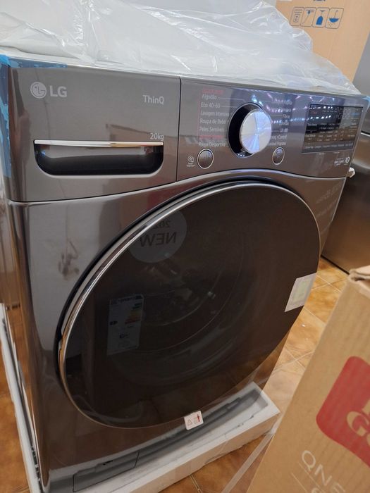Máquina de Lavar Roupa LG AI DD™ 20kgs