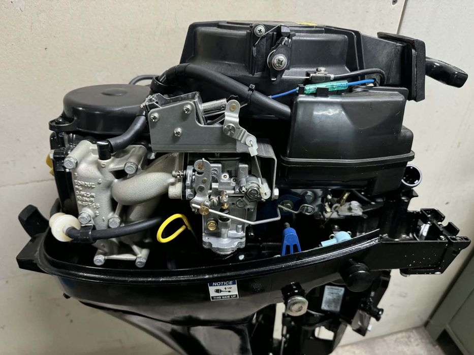 Silnik zaburtowy Mercury 8km