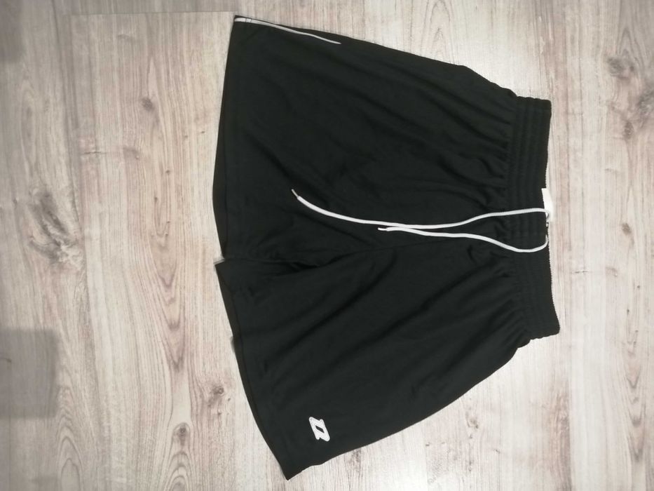 Spodenki młodzieżowe męskie