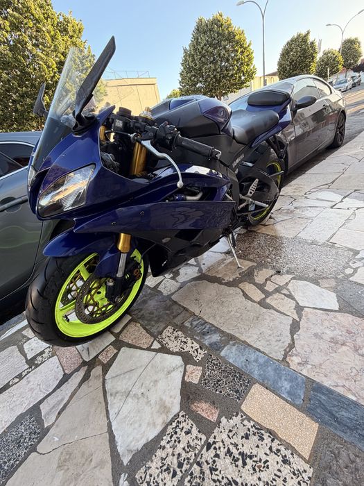 Yamaha r6 2008.