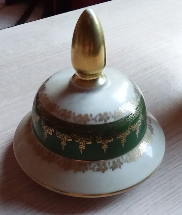 Pote pintado à mão