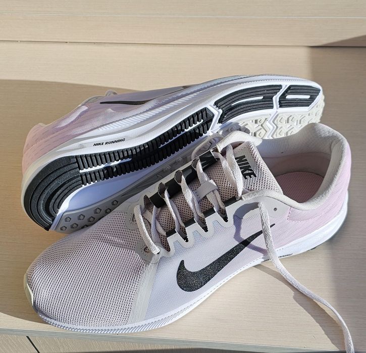 Кросівки бігові Nike