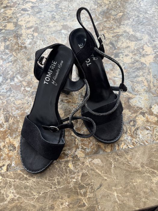 Босоніжки на свято, вечірні або денні