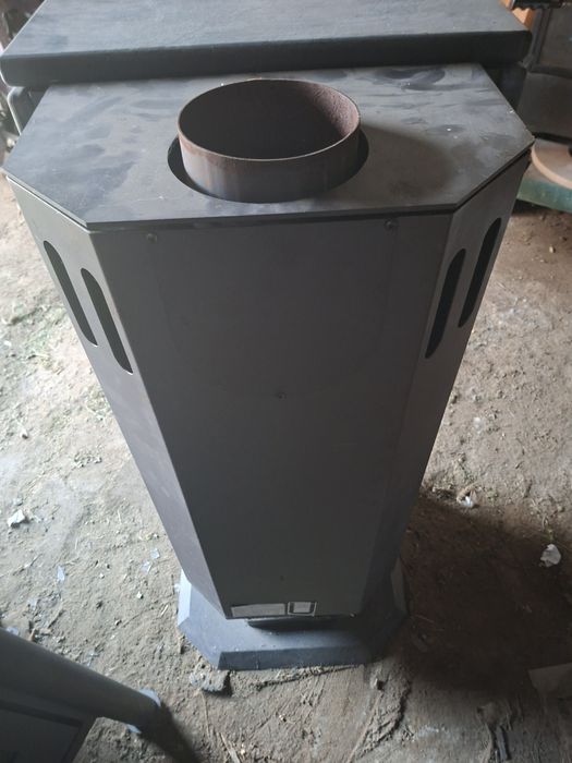 Kominek wolnostojacy