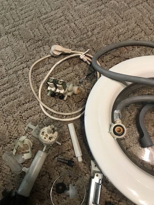 Стиральная машина Indesit W105TX на запчасти