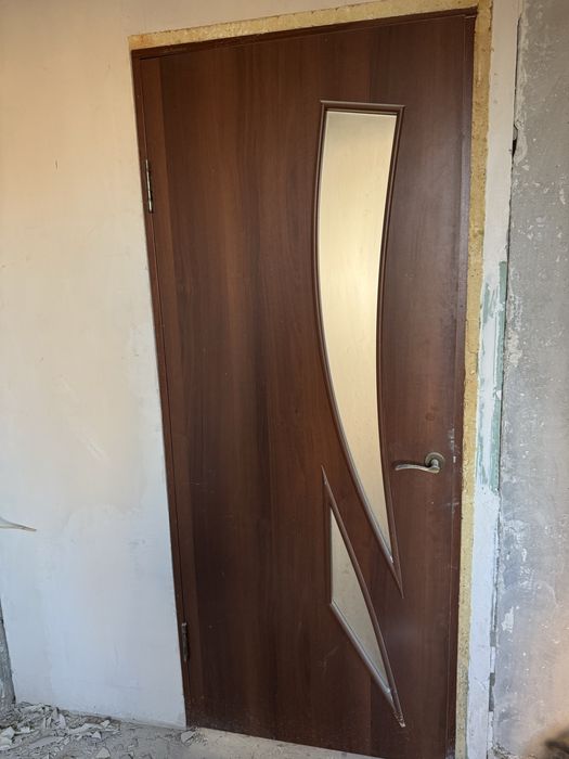 Продам міжкімнатні двері бу