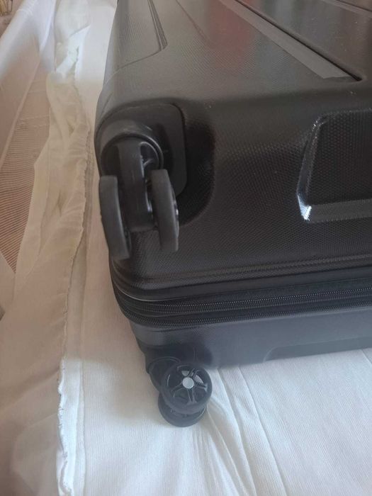 Mala de Viagem Americantouriste - Grande 78cm