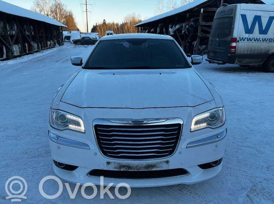 Бампер Chrysler 300 розборка шрот