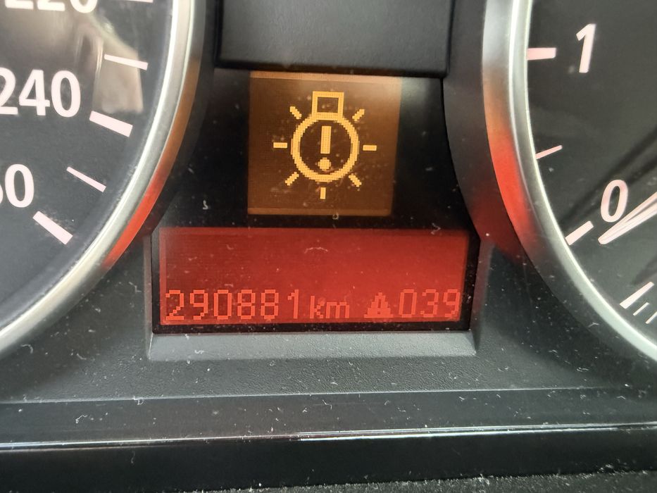 BMW e90 325i 2006 rok