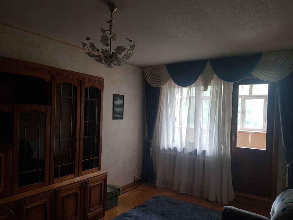 Продається трикімнатна квартира Бровари Чорних Запорожців 60б