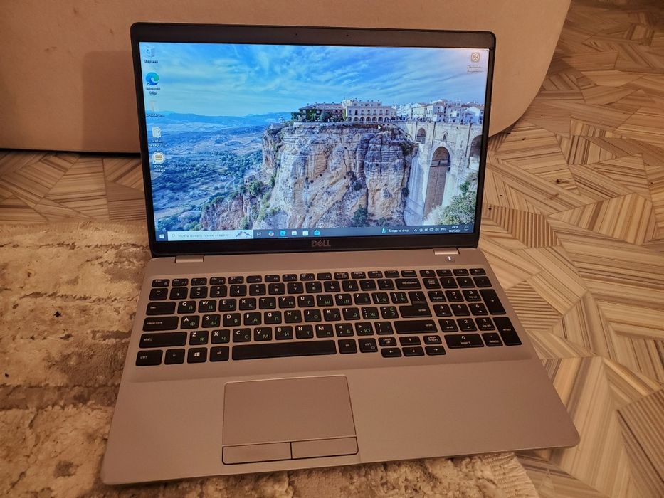 Мощный 6-ти ядерный Ноутбук 15.6 Dell precision 3551  i7-9750h  16GB RAM 256gb