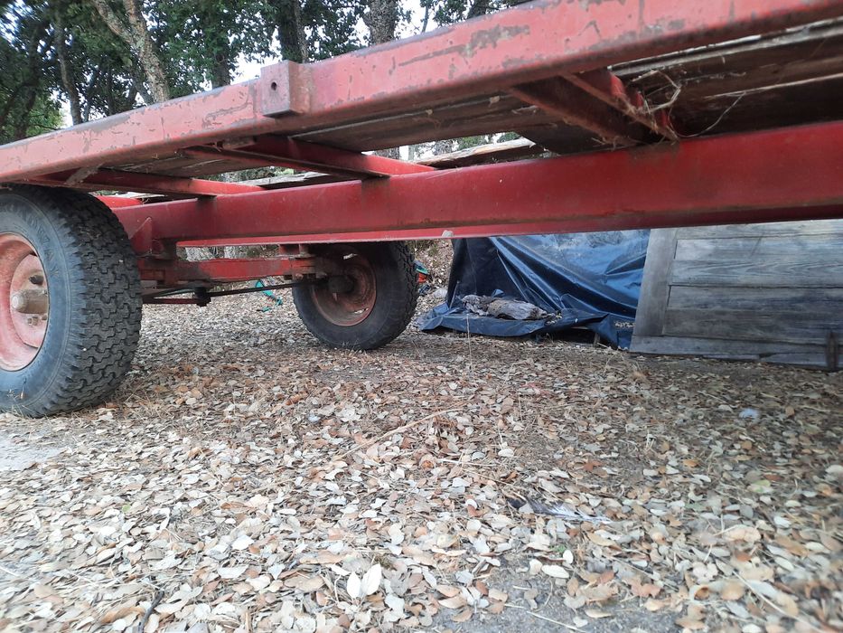 Reboque agricola 4780 kgs 2 eixos